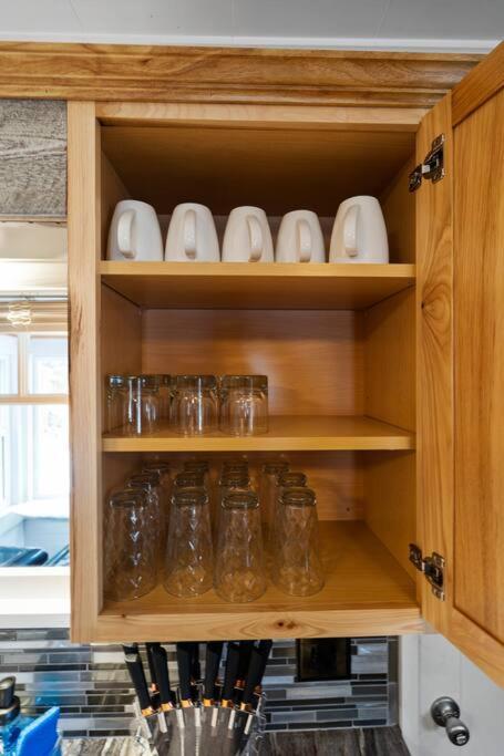 Close To Hiawatha Tr And Biking With Hot Tub Holiday home Wallace