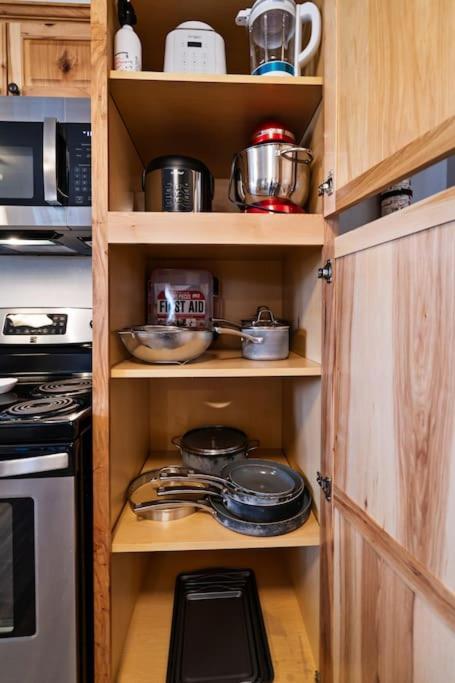 Close To Hiawatha Tr And Biking With Hot Tub Holiday home